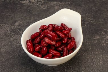 Soslu kırmızı böbrek.