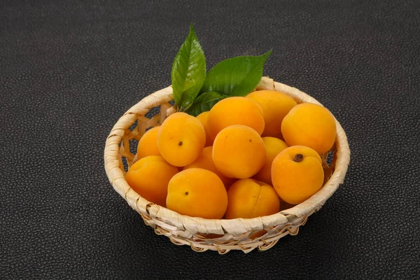Savoureux Tas Abricots Sucrés Mûrs — Photo