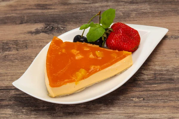 Cheesecake Apricot Served Strawberry Mint — Stock Photo, Image