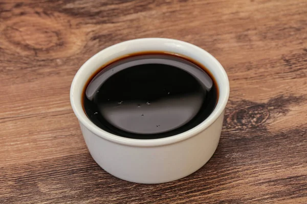 Asya mutfağı. Kasede soya sosu.
