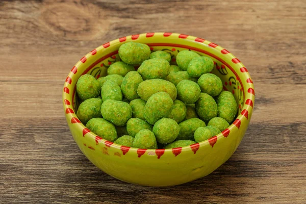 Kryddig Wasabi Jordnötter Mellanmål Skålen — Stockfoto