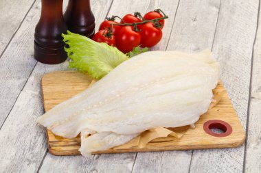 Ham pisi balığı fileto yemek pişirmek için hazır