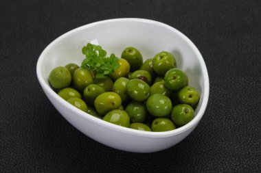 Salamura edilmiş yeşil Campo Kavanozda gerçek zeytin