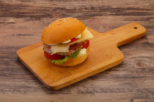 Pyszny Burger Tuńczykiem Serem — Zdjęcie stockowe