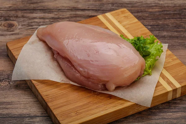 Surowe Piersi Kurczaka Gotowania Burtą — Zdjęcie stockowe