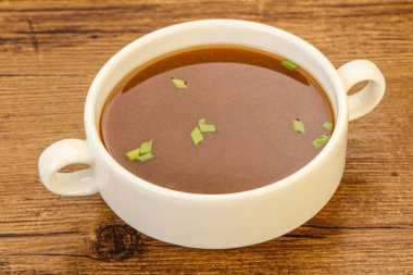 Japon geleneksel soya peynirli Miso çorbası.