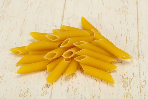 Pasta Penne Cruda Lista Para Tazón — Foto de Stock