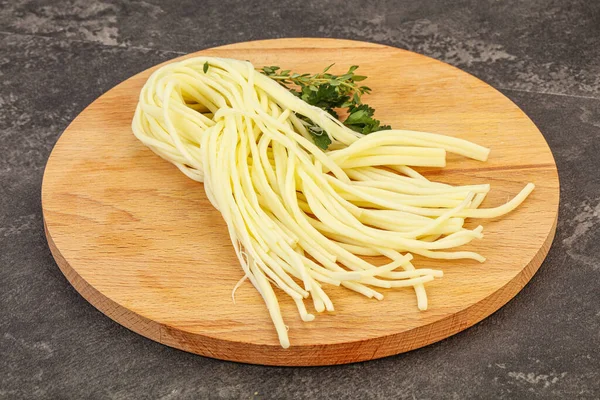 Chechil Spagetti Sajtos Rágcsa Fedélzeten — Stock Fotó