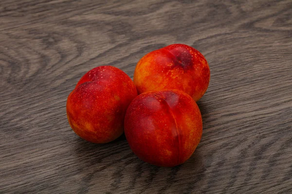 Fruta Nectarina Vermelha Saborosa Doce Madura — Fotografia de Stock