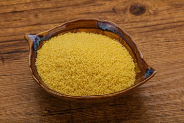 Yemek pişirmek için klozette çiğ öksürük yığını