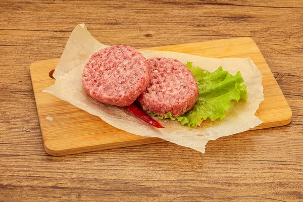 Surowy Kotlet Wołowy Burgerów — Zdjęcie stockowe