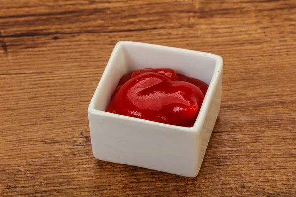 Ízletes Paradicsom Ketchup Tálban — Stock Fotó