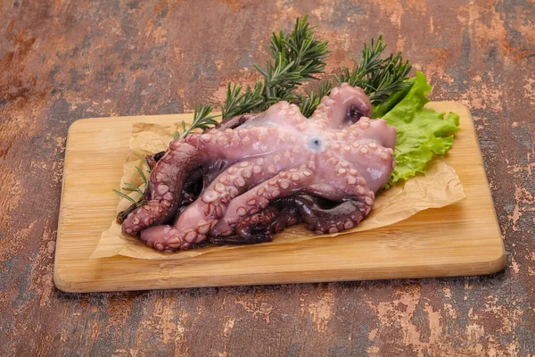 Rauwe Octopus Klaar Koken Met Rozemarijn — Stockfoto