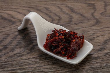 Vietnam usulü kızarmış biber soslu ve yağlı.