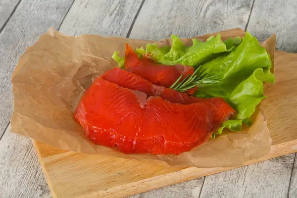 Aperitivo Filete Salmón Rodajas Servido Romero — Foto de Stock