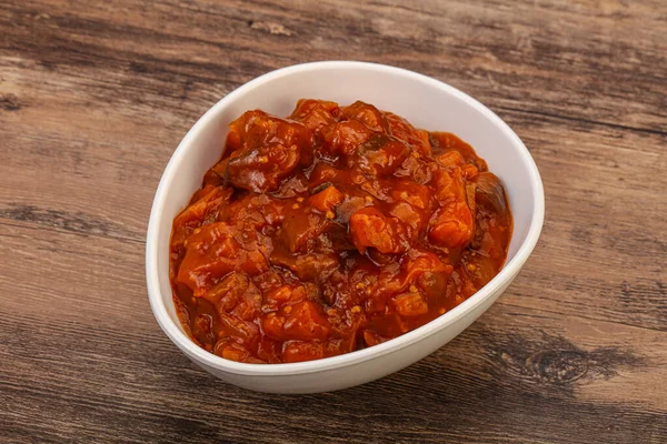 Lecker Sautierte Auberginen Mit Tomaten Und Kräutern — Stockfoto