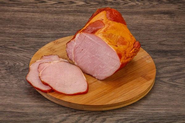 Baharatlı ve otlu füme domuz aslanı.