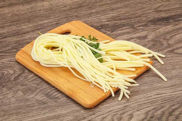 Chechil Spaghetti Kaas Snack Aan Boord — Stockfoto