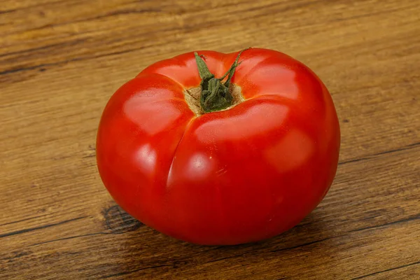 Grande Tomate Rouge Juteuse Mûre Pour Cuisson — Photo