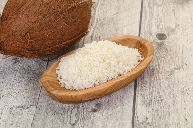 Hindistan cevizi parçalanmış, fındıklı, ahşap kaplama.