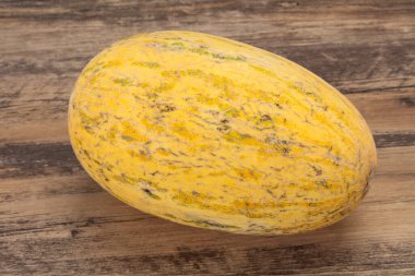 Tatlı tatlı bal olgun büyük kavun