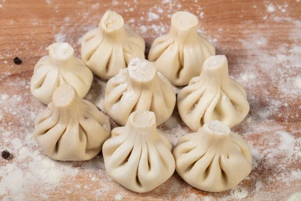 Gürcistan çiğ Khinkali eti