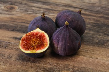 Taze taze taze incir meyvesi.