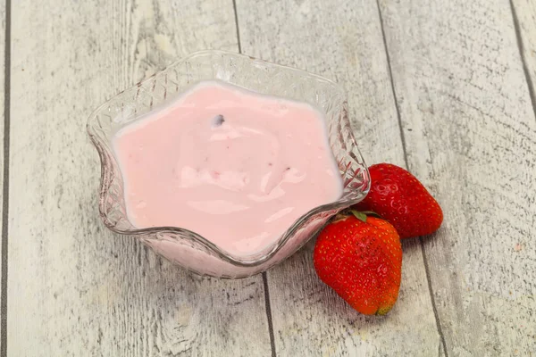 Kasede çilekli Sütlü Yoğurt