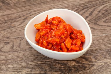 Domates soslu ve biberli fırında böbrek.