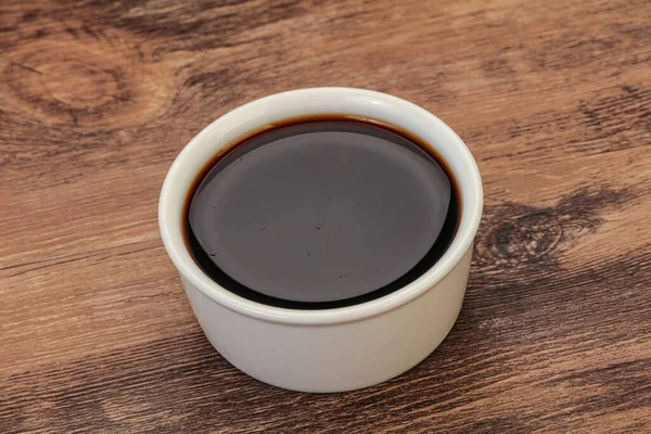 Asya mutfağı. Kasede soya sosu.