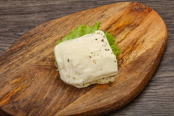 ギリシャのハロミチーズとミントグリル — ストック写真