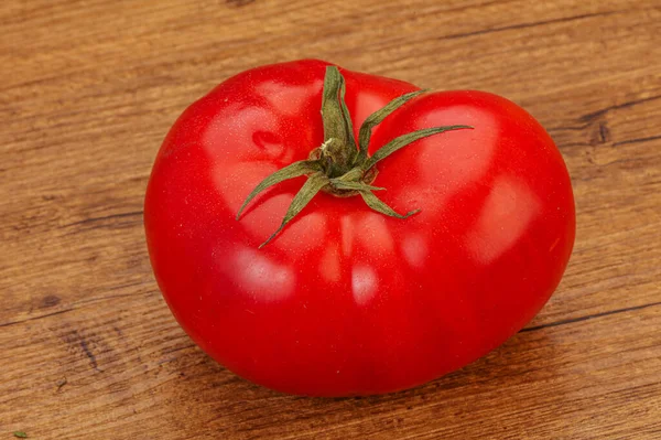 Maduro Saboroso Vermelho Grande Tomate Sobre Fundo — Fotografia de Stock