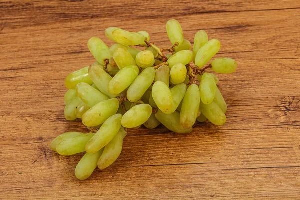 新鲜甜甜的绿色葡萄堆 — 图库照片