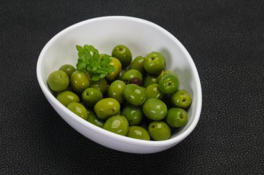 Salamura edilmiş yeşil Campo Kavanozda gerçek zeytin