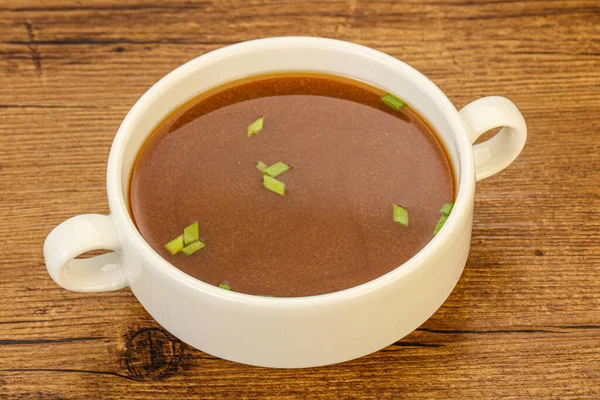 Japon geleneksel soya peynirli Miso çorbası.