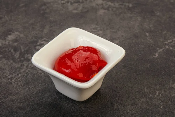 Lezzetli domates ketçapı kasede