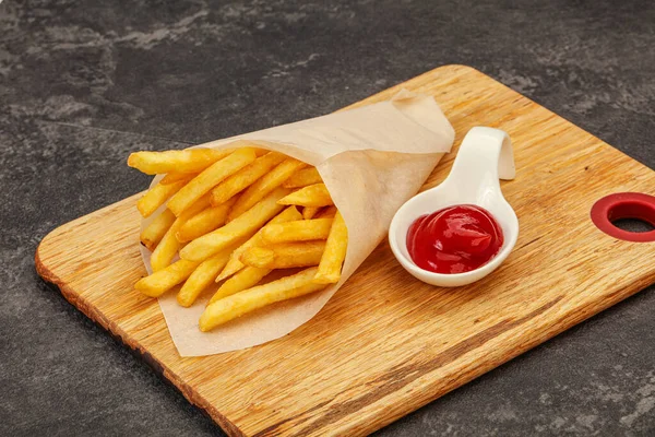 Pommes Frites Mit Tomatensauce — Stockfoto