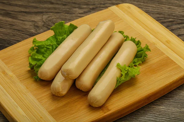 Witte Kippenworst Met Saladebladeren — Stockfoto