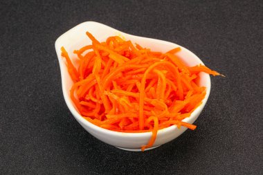 Baharatlı Kore havucu kasede