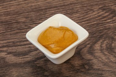 Kasede baharatlı hardal sosu