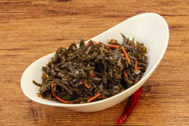 Havuçlu ve susamlı yosun kabağı.