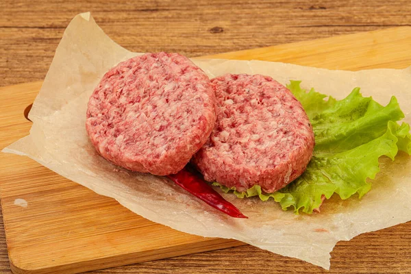 Surowy Kotlet Wołowy Burgerów — Zdjęcie stockowe