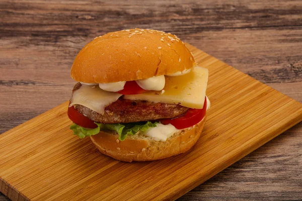 Delicosa Hamburguesa Con Atún Queso —  Fotos de Stock