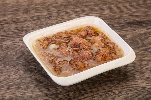 Kavanozda baharatlı geyik güveci