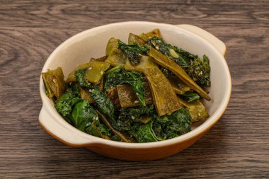 Kavrulmuş yeşil fasulye ve lahana ile Vagan mutfağı