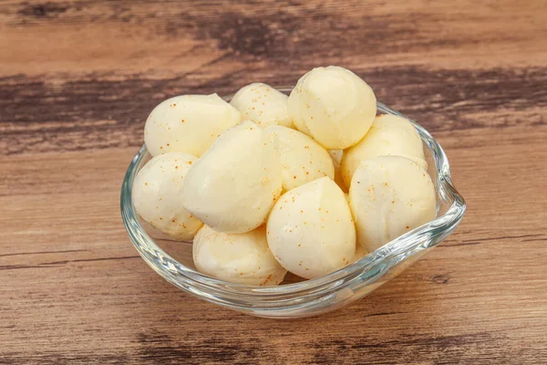 Bayi Alami Keju Mozarella Mangkuk — Stok Foto