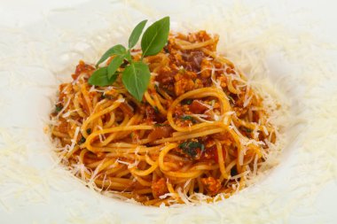 Etli İtalyan geleneksel Makarna Bolognese spagetti