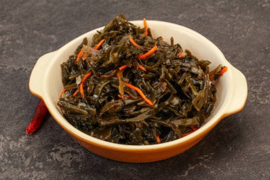 Havuçlu ve susamlı yosun kabağı.