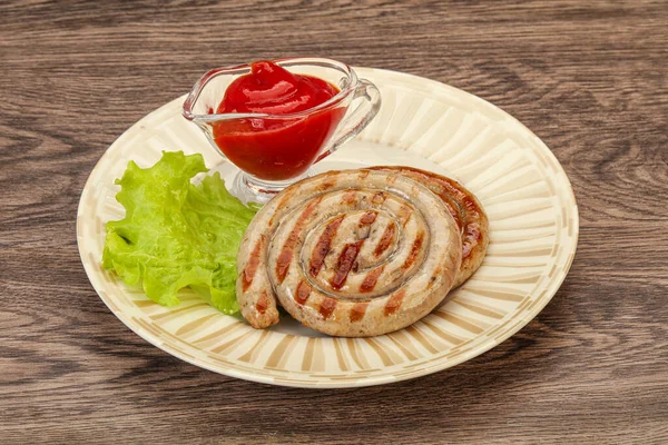 Gegrilltes Rundes Schweinefleisch Leckere Würstchen Mit Sauce — Stockfoto