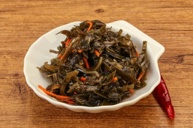 Havuçlu ve susamlı yosun kabağı.